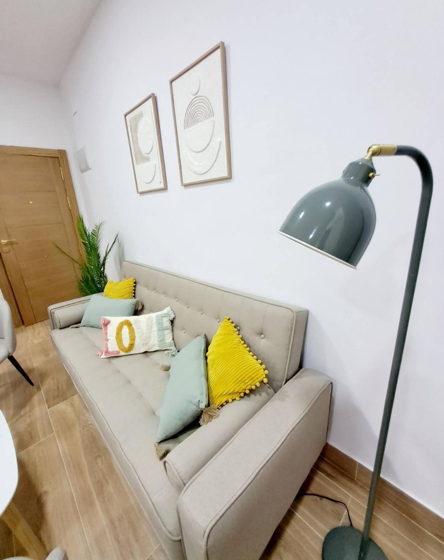 Coffee & Calm Triana Apartment セビリア エクステリア 写真